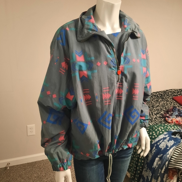 Mistral Pullover - Picture 4 of 10